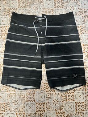 George Men’s Size 30 Black Gray Striped Board Shorts Swim Trunks Surf